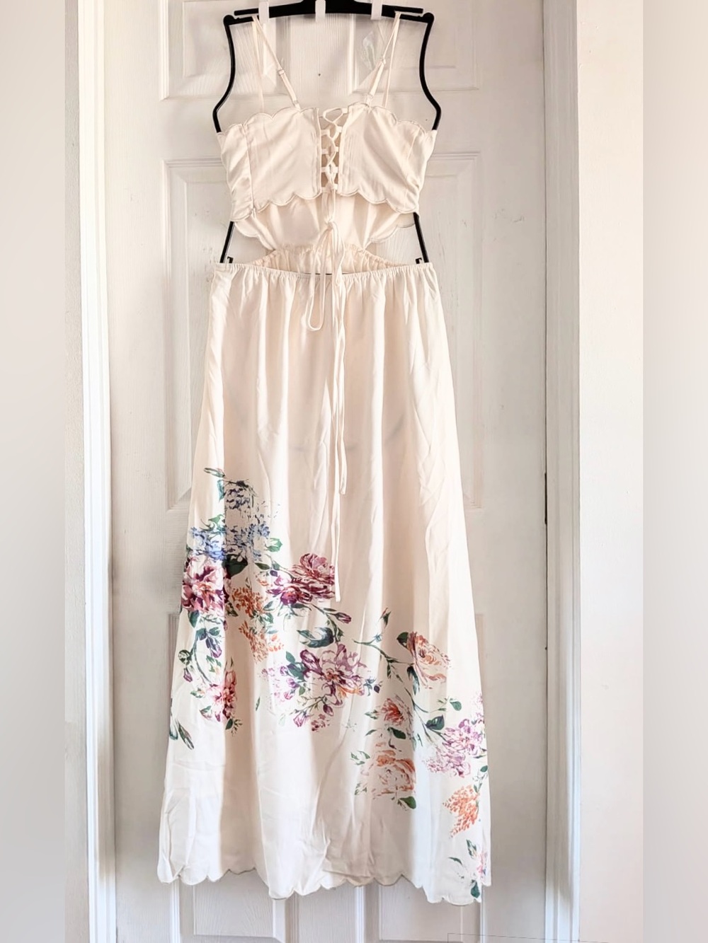 Commense Floral Print Lace-Up Back Sleeveless Dress - Picture 8 of 15